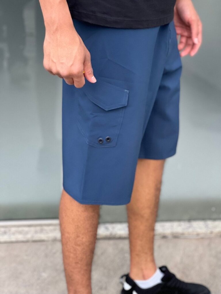 Bermuda Oakley Tactel Kana — Azul Marinho