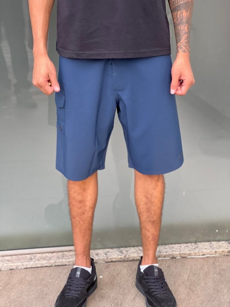 Bermuda Oakley Tactel Kana — Azul Marinho