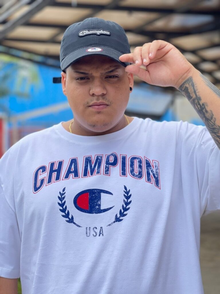 Camiseta Champion Mc With Laurel Off White