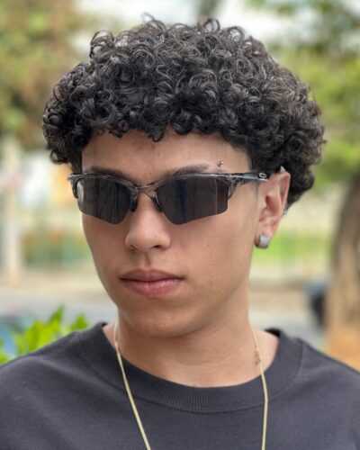 Oakley Half Jacket Preto: O Óculos que Fala por Si Só