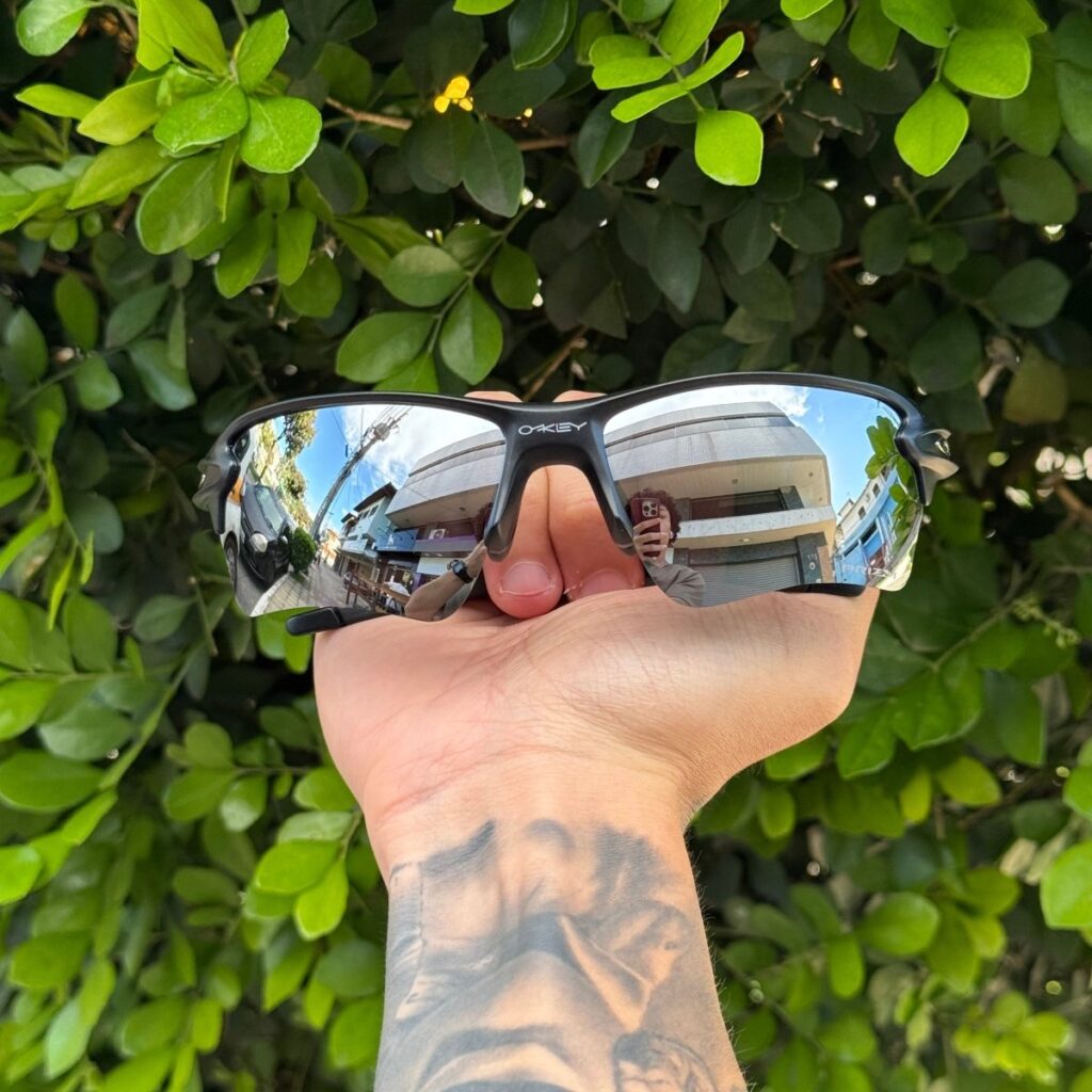 Óculos Flak 2.0 Preto Lente Liquid Metal