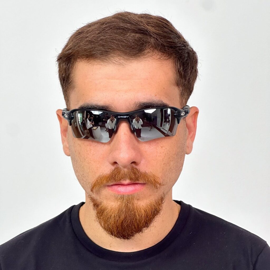 Óculos Flak 2.0 Preto Lente Liquid Metal