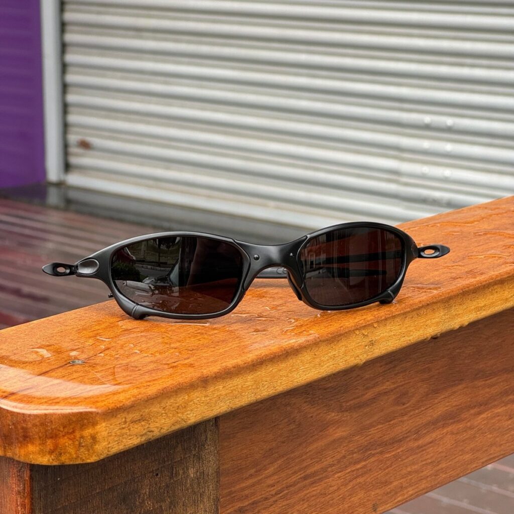 ÓCULOS DE SOL JULIET CARBON LENTE PRETO