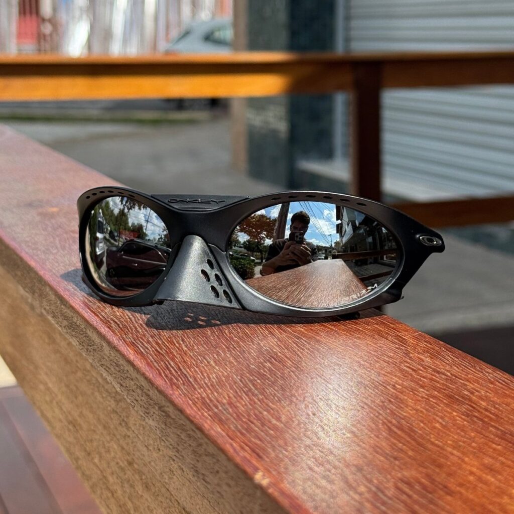 PLANTARIS PRETO — LIMITADO