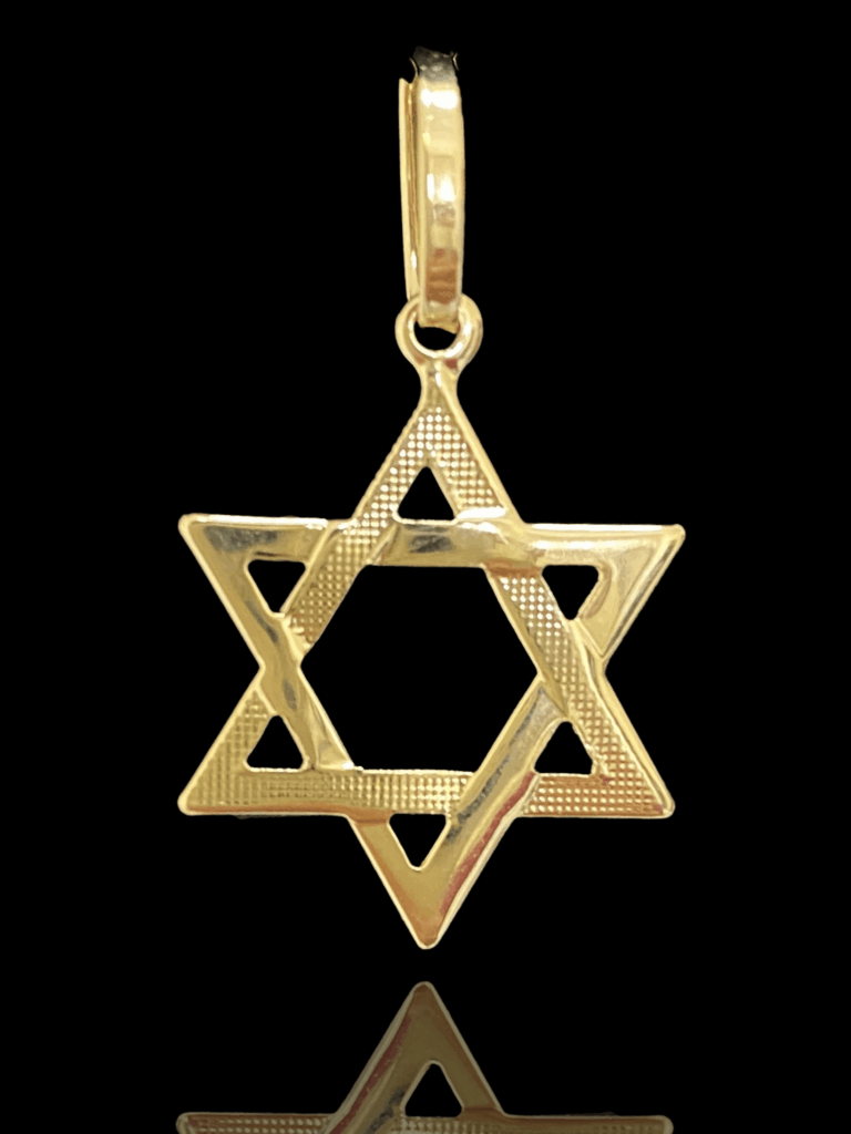 PINGENTE BANHADO A OURO 18K — ESTRELA DE DAVI — 0.8G/1,5X1,5CM