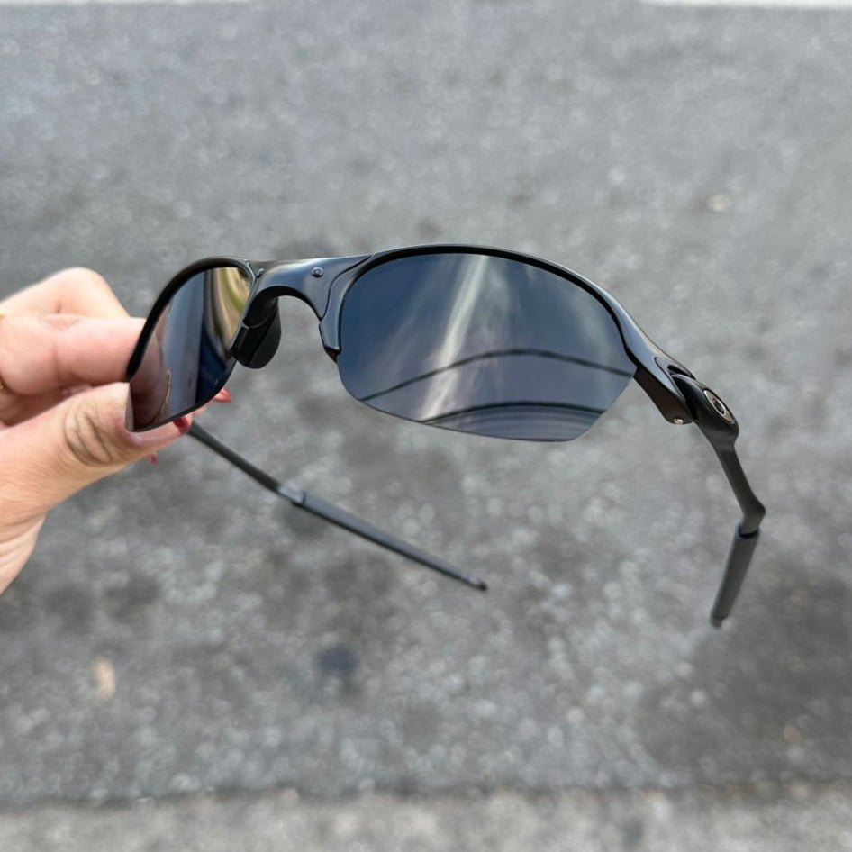 ROMEO 2 CARBON — LIMITADO