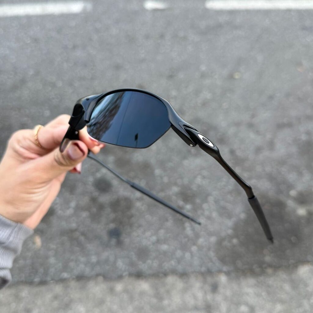 ROMEO 2 CARBON — LIMITADO