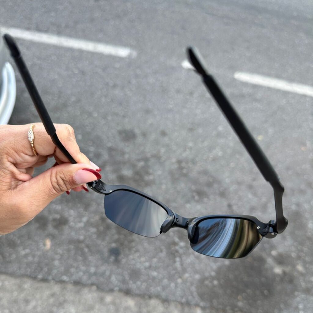 ROMEO 2 CARBON — LIMITADO